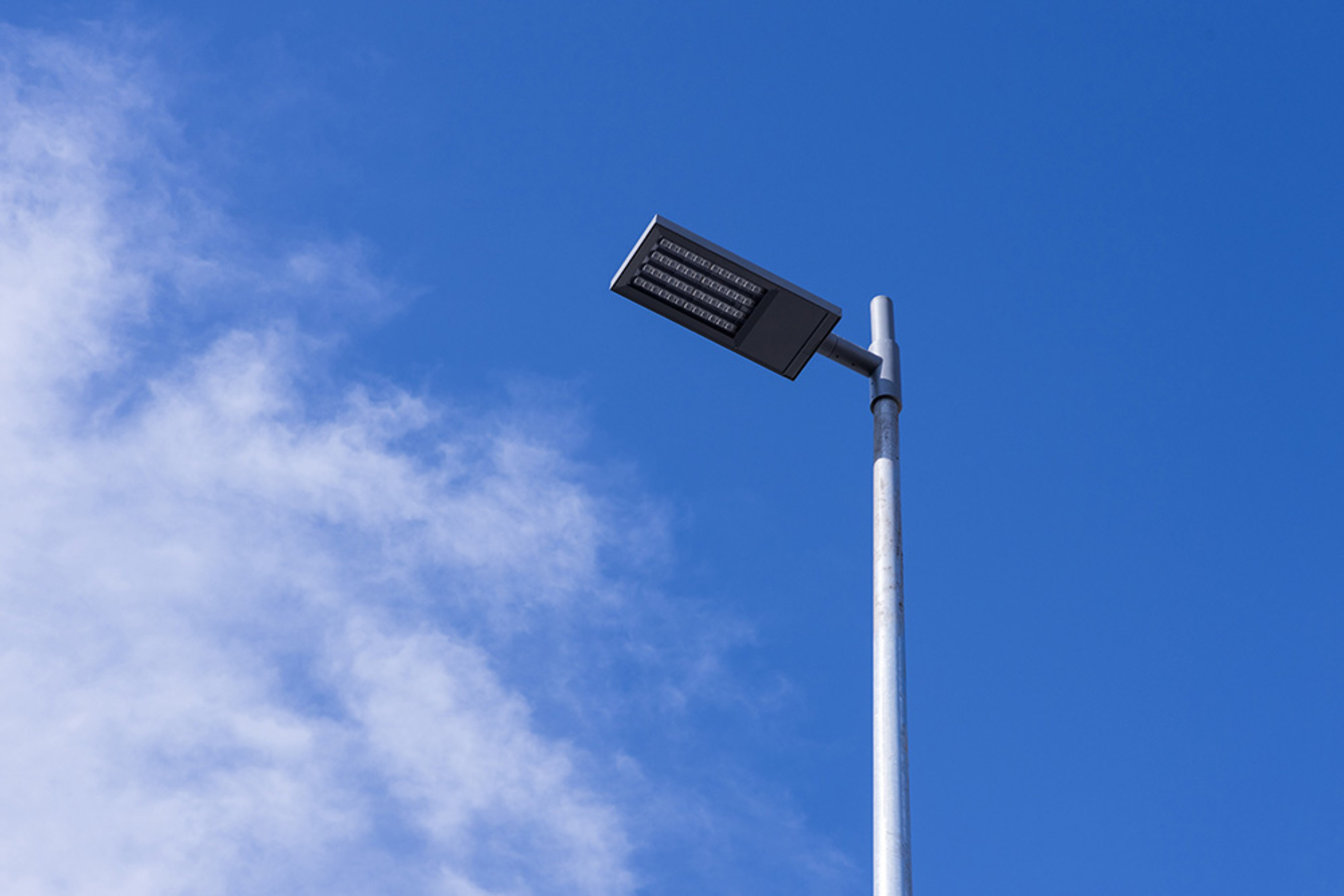 LED-Straßen&shy;beleuchtung bei E-Connect GmbH in Frankfurt am Main